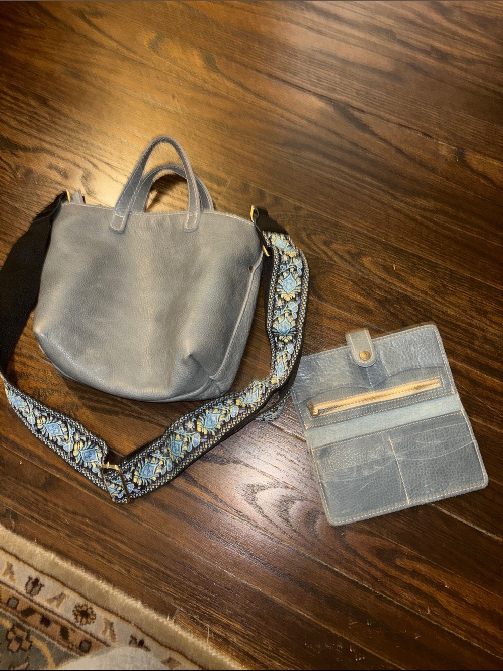 Portland Leather Gray Shoulder Bag with Patterned Strap - Picture 7 of 8